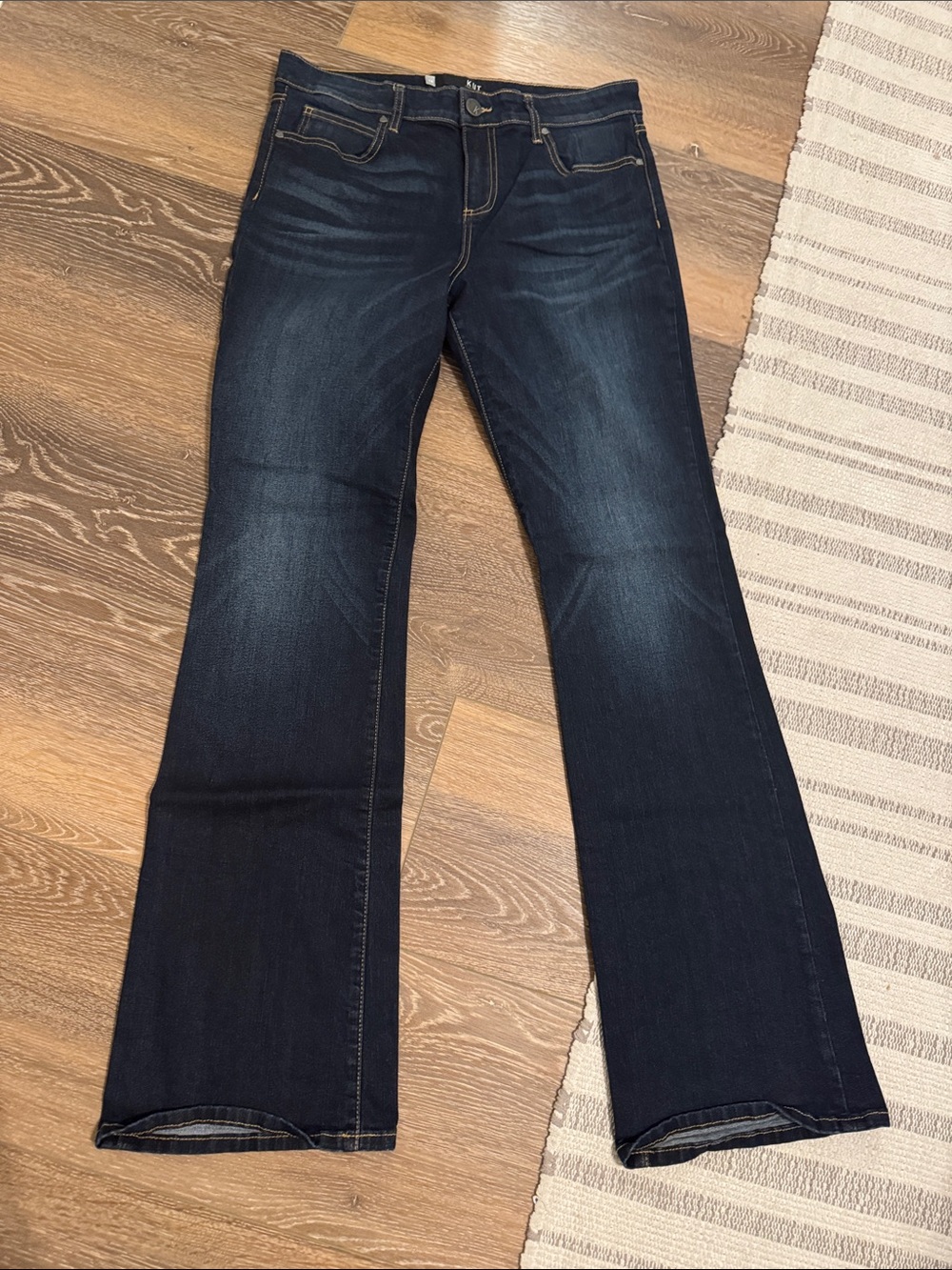 Super cute Kut from the Kloth Dark Indigo Natalie Kirby Bootcut Jeans. Size 14.